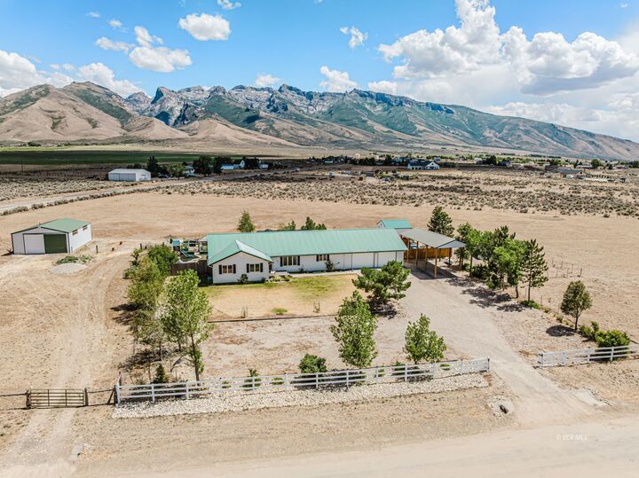Property Photo: 825 Aesop Drive NV 89815