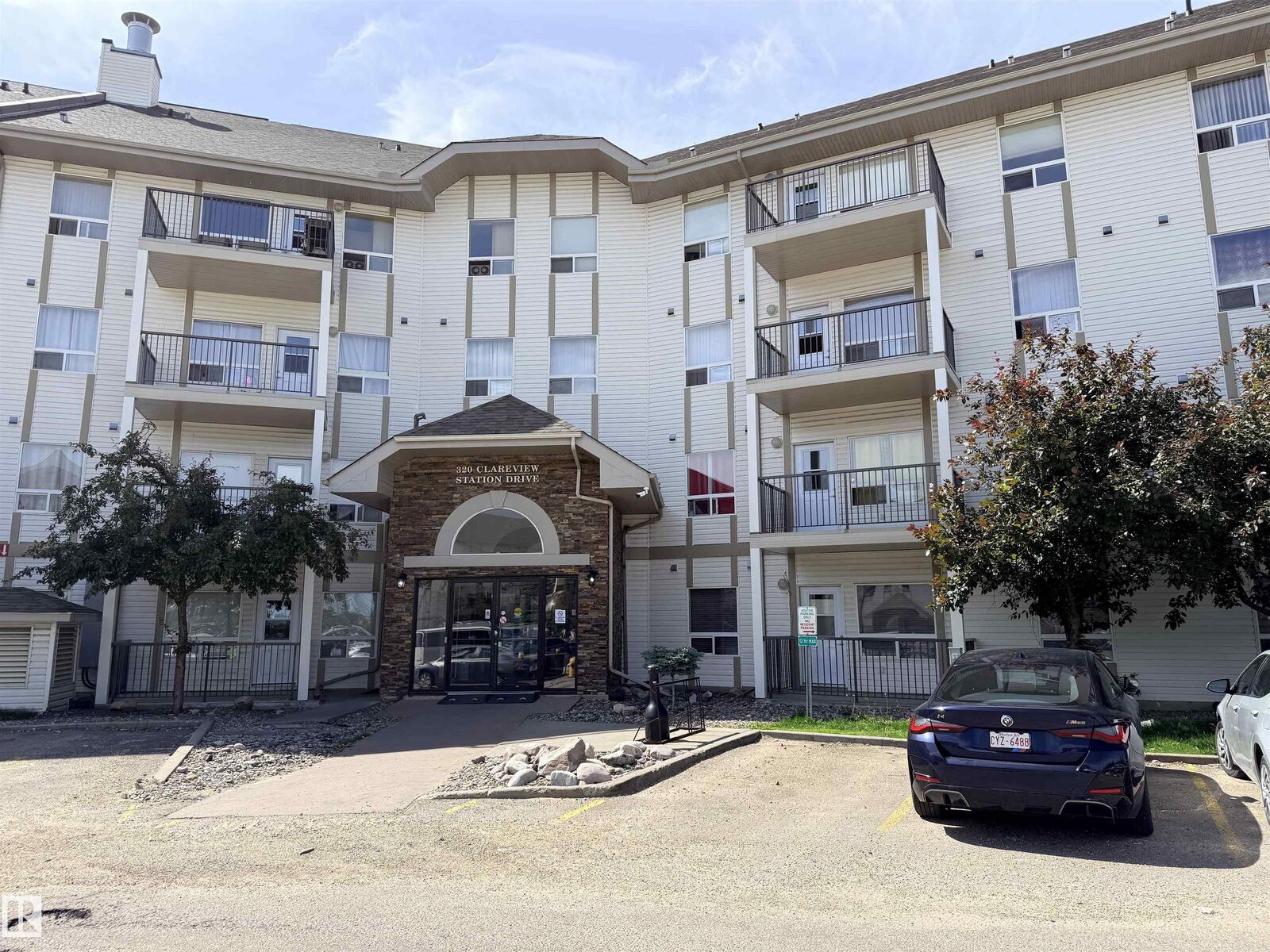 Property Photo:  320 Clareview Station Drive NW 2202  AB T5Y 3K5 