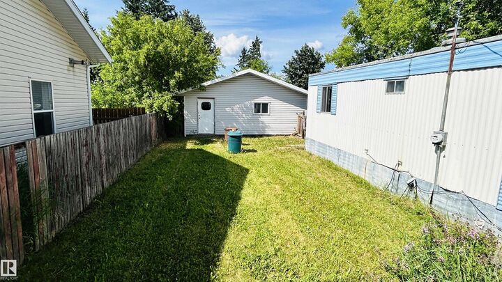 Property Photo: 4903 48 Avenue AB T0A 1H0