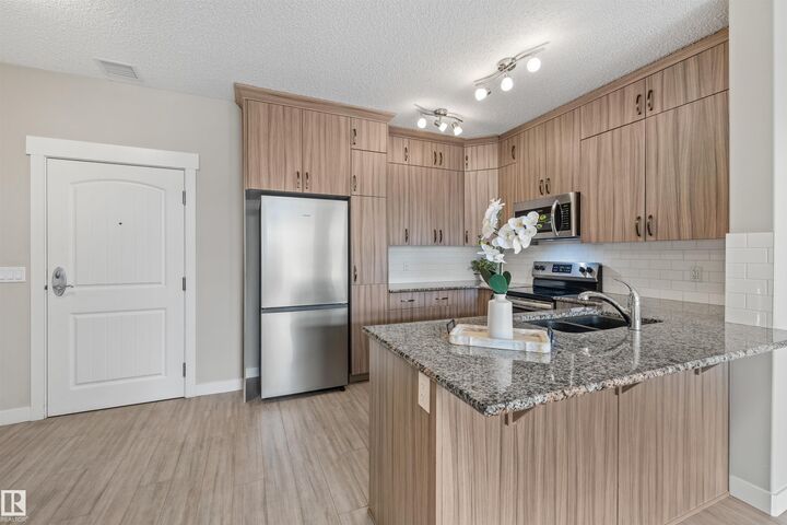 Property Photo:  511 Queen Street 409  AB T7X 0G4 