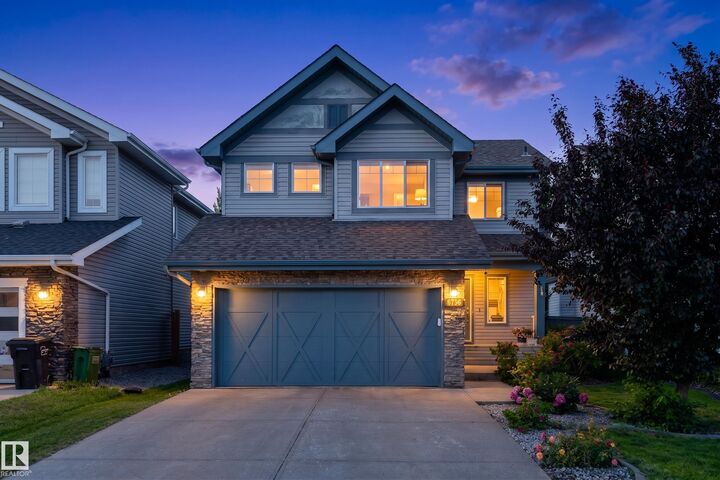 6736 19 Avenue SW — photo 1