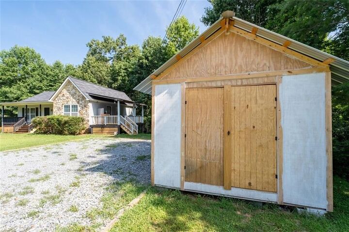 Property Photo: 35 Thornwood Lane GA 30540
