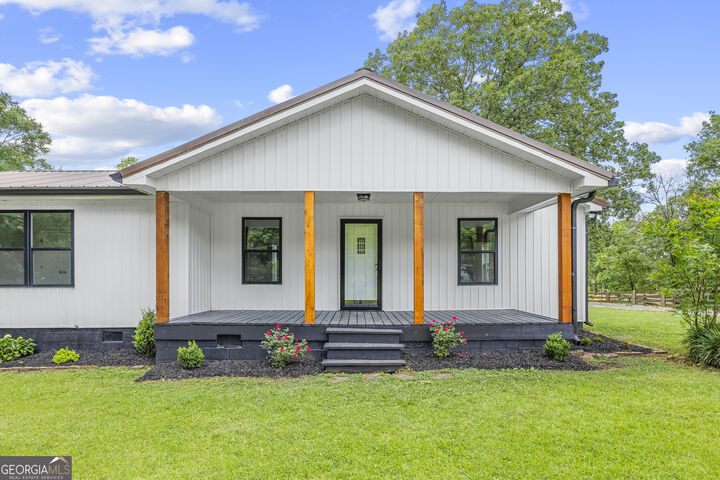 Property Photo:  1567 Livingston Road SW  GA 30161 