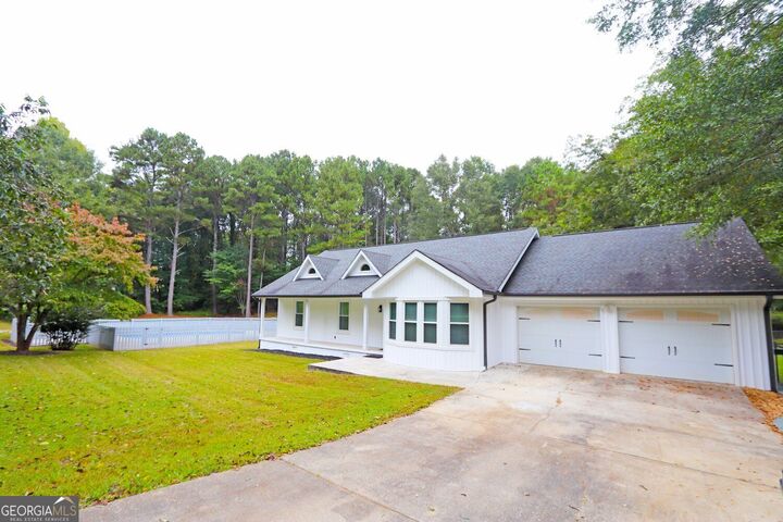 Property Photo:  42 Dale Street  GA 30179 