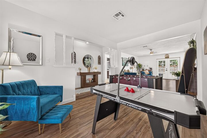 Property Photo: 6011 Knotty Wood Drive TX 77092