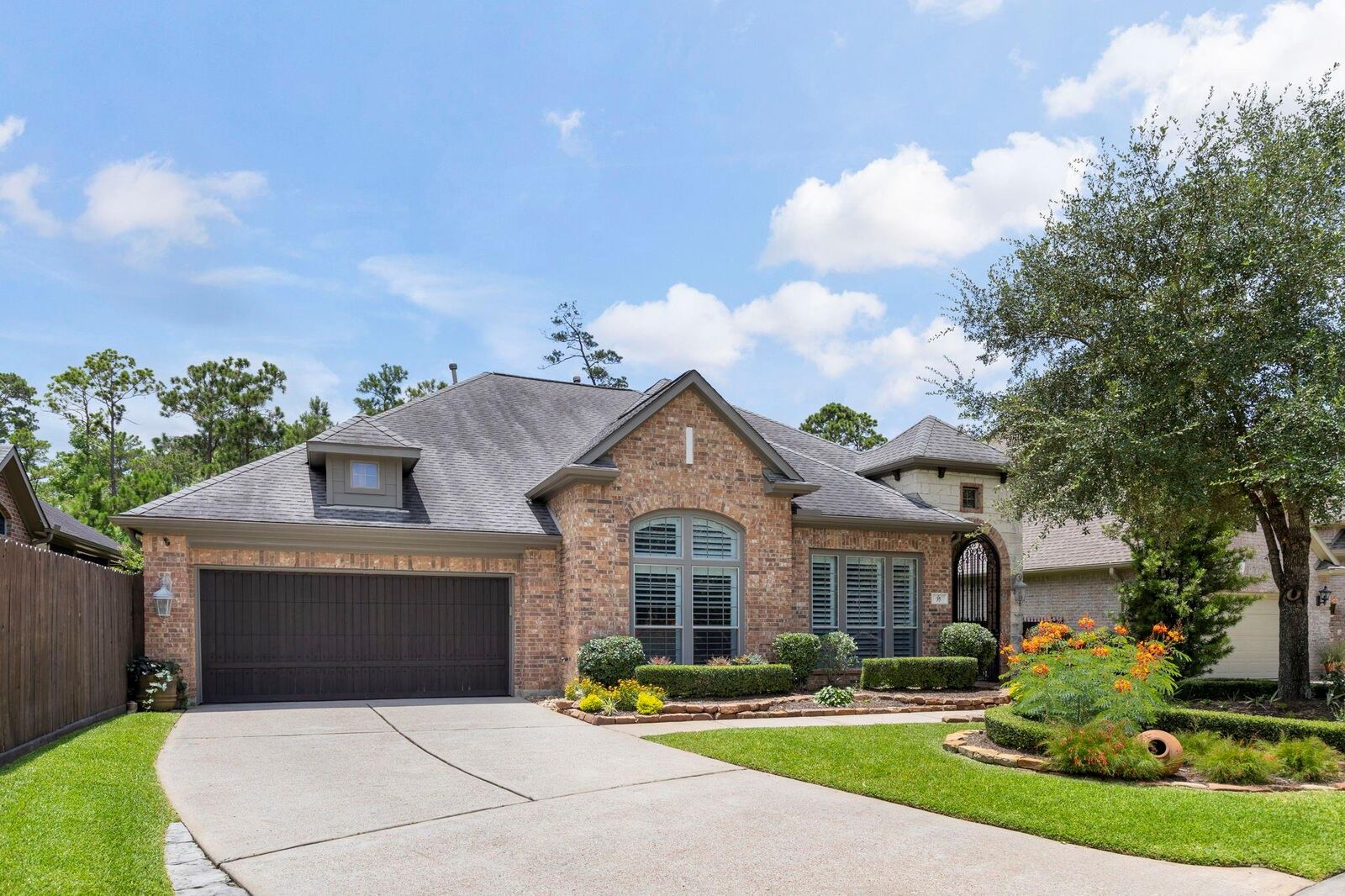 Property Photo:  35 Avalon Oaks Court  TX 77381 