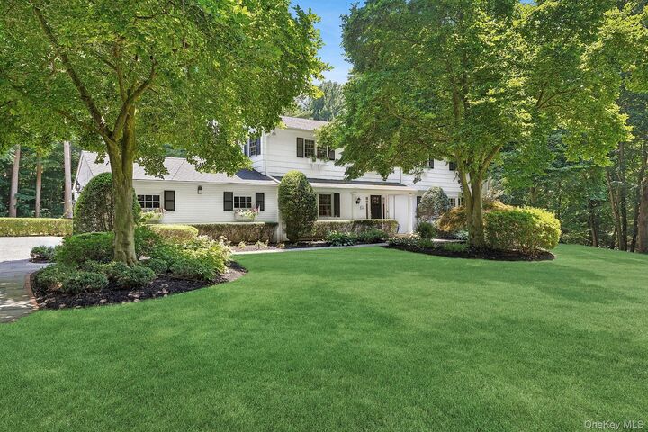 Property Photo:  855 Orchard Lane  NY 11771 