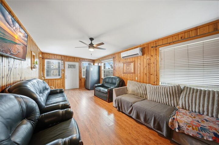 Property Photo:  658 Via Cala  FL 34224 