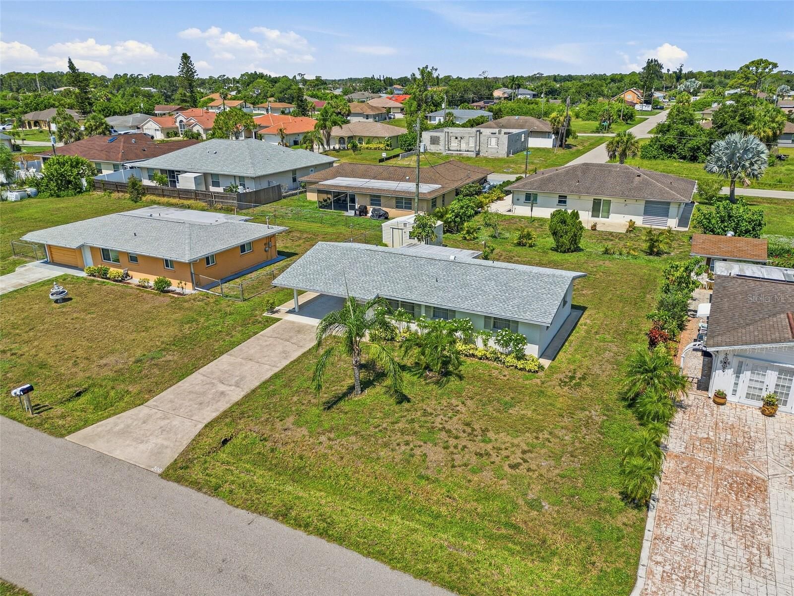 Property Photo: 300 San Marino Avenue FL 34287