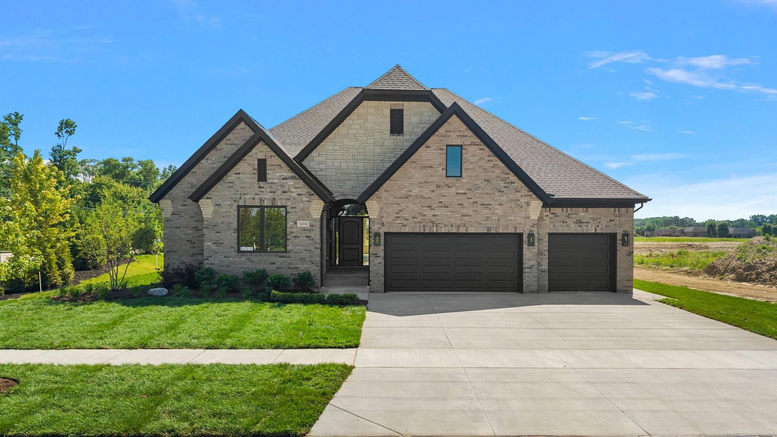 Property Photo: 54946 Rose Terrace Drive MI 48316