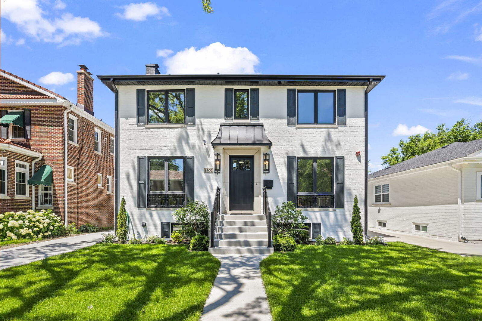 Property Photo:  1700 Courtland Avenue  IL 60068 