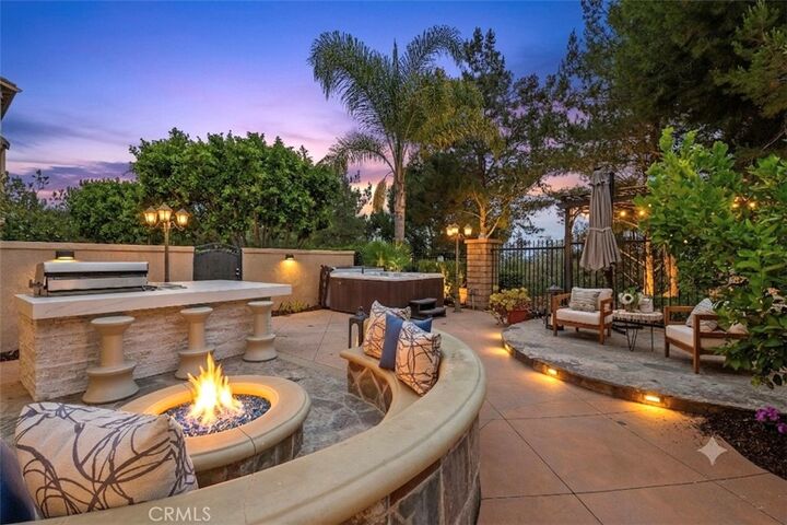Property Photo: 347 Tall Oak CA 92603