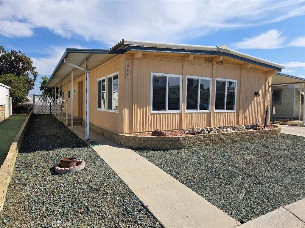 Property Photo:  1744 Santiago  CA 92545 