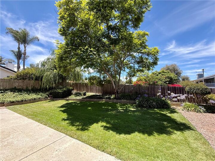 Property Photo: 517 Heather Ridge Rd CA 92078