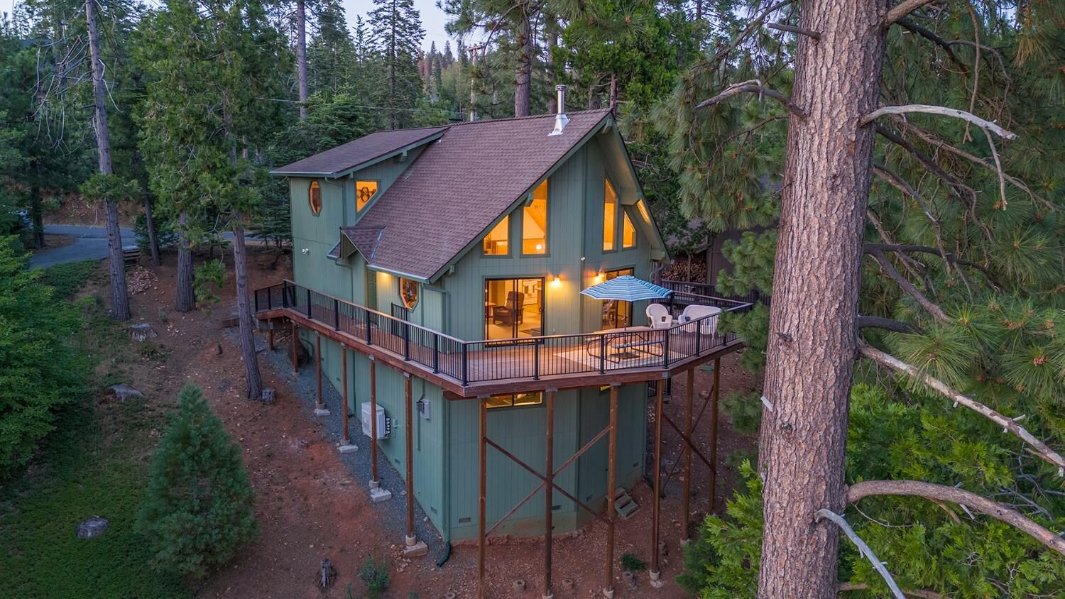 Property Photo: 1302 Pebble Beach Way CA 95223