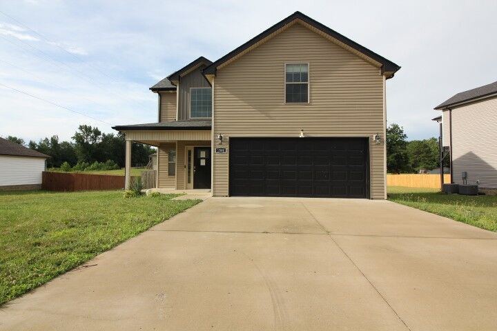 Property Photo: 1580 Variance Dr TN 37042