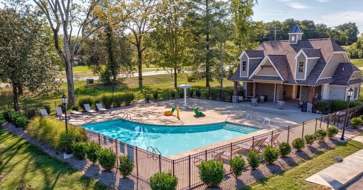 Property Photo:  120 Watermill Ln  TN 37087 