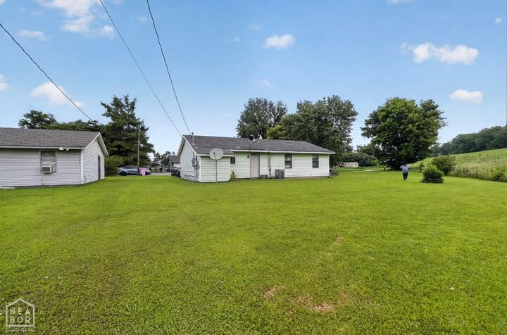 Property Photo: 708 W Riverdale Street AR 72358