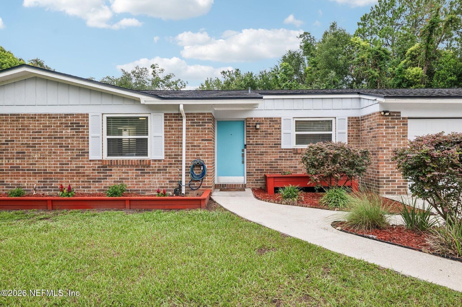 Property Photo:  8199 Cholo Trail  FL 32244 