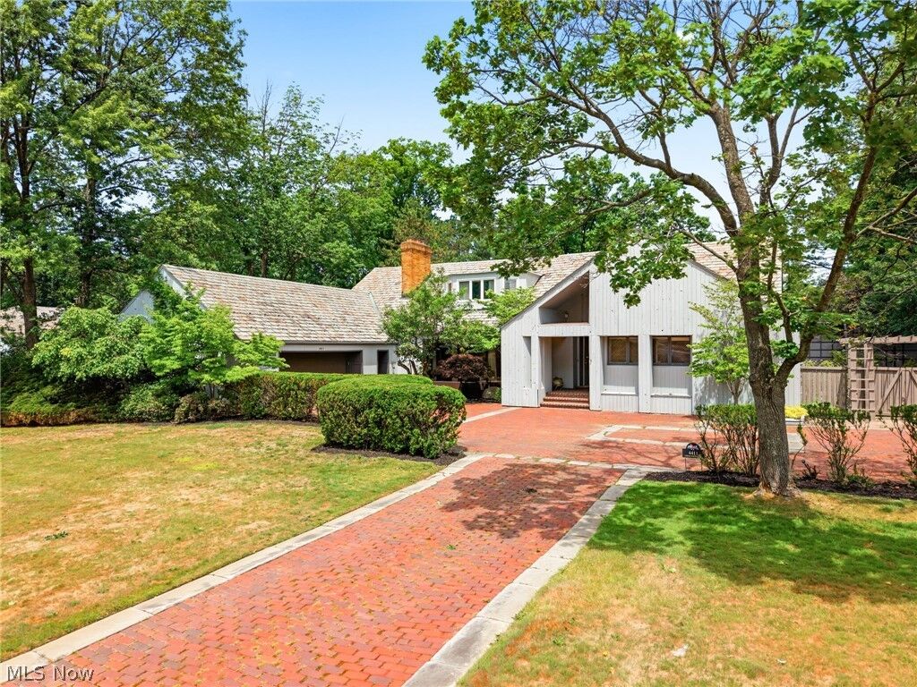 Property Photo:  4411 University Parkway  OH 44118 