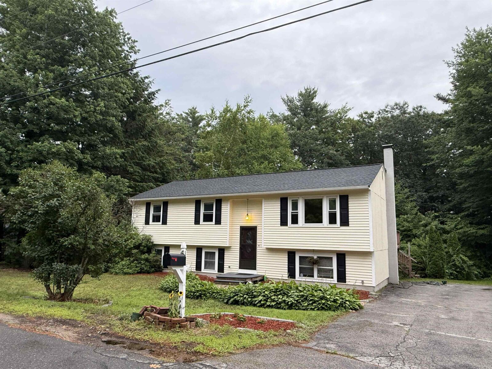 Property Photo:  17 Power Street  NH 03077 