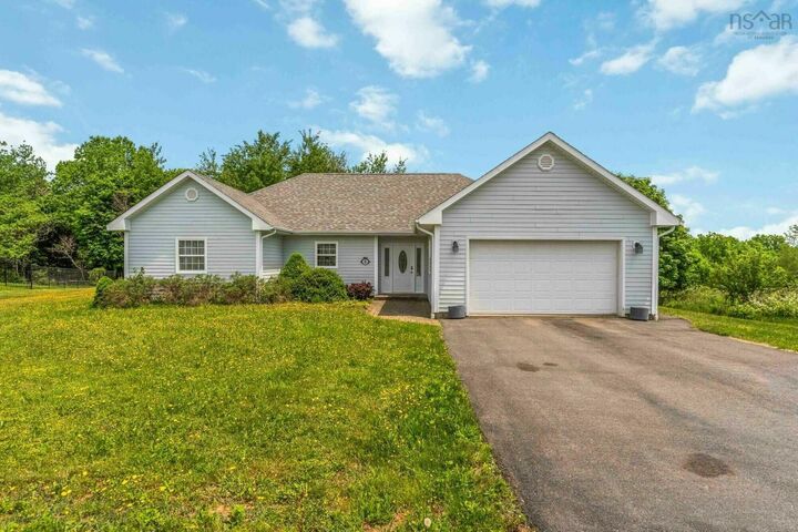 15 Deer Haven Drive — photo 1