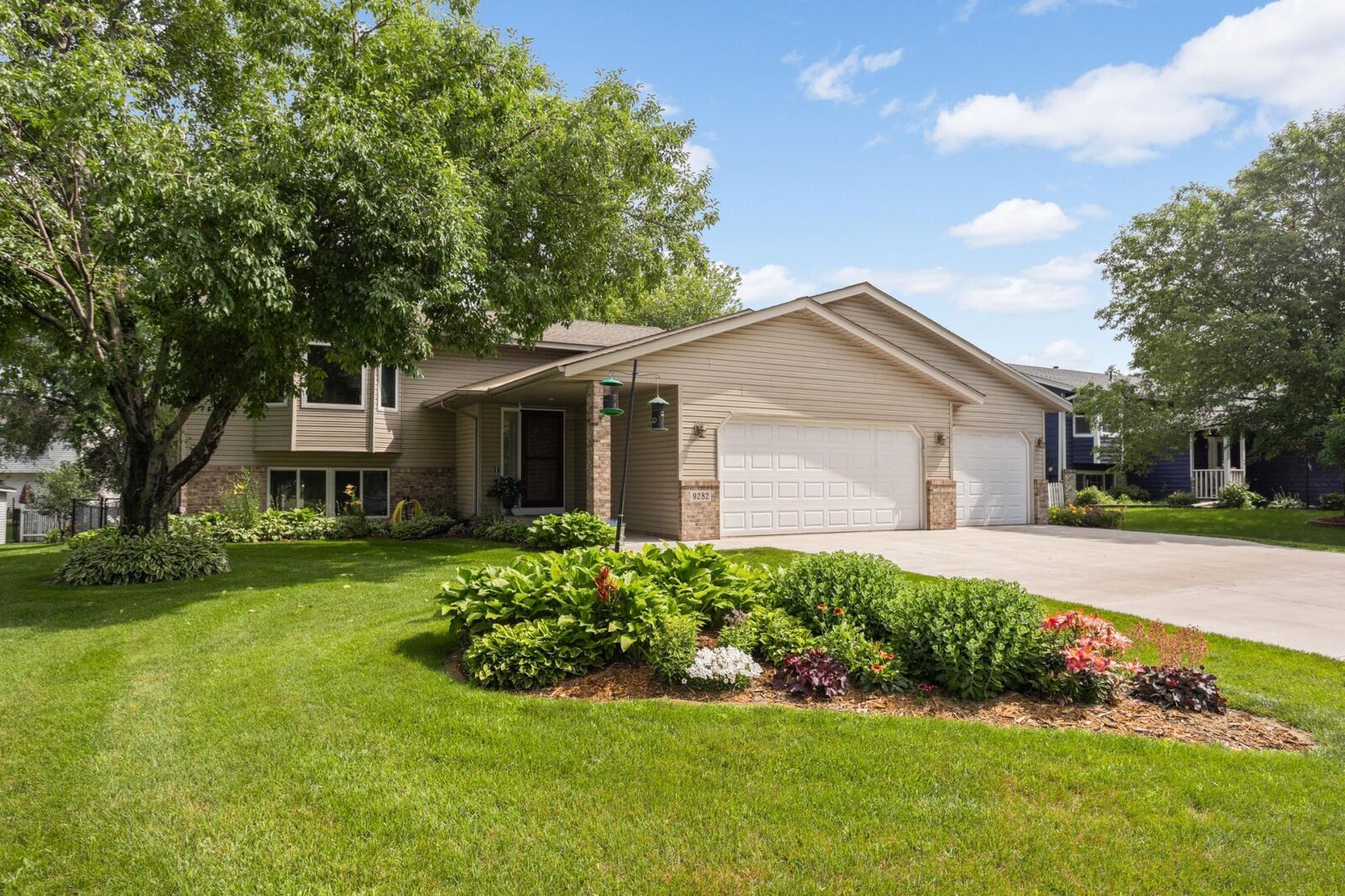 Property Photo: 9282 W 125th Street MN 55378