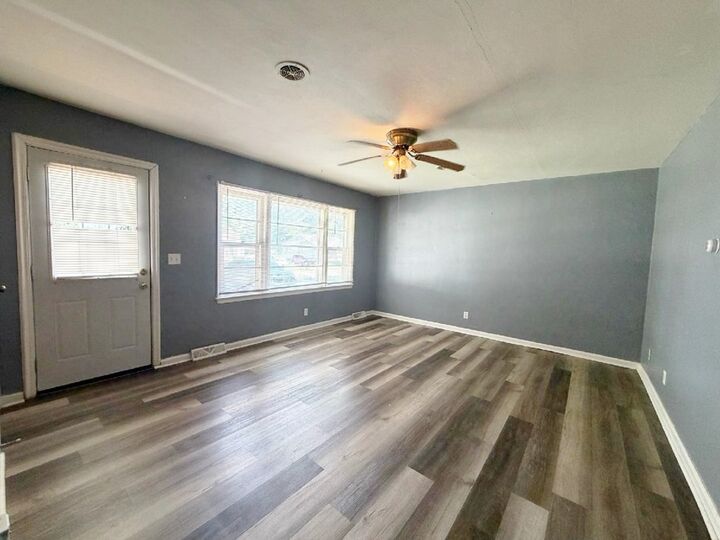 Property Photo: 609 W Patterson Street MO 63501