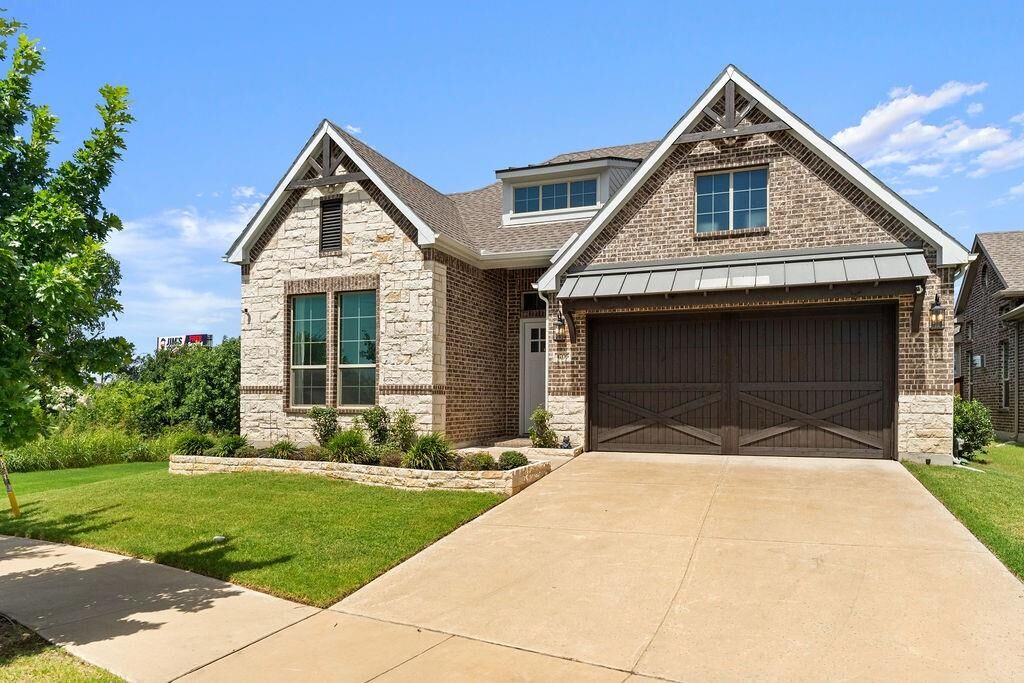 Property Photo:  4705 Brockwell Drive  TX 75010 