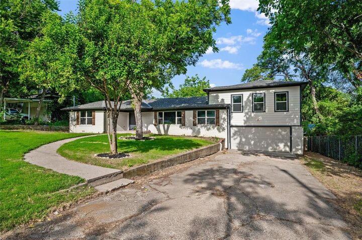 Property Photo: 3824 S Timberline Drive TX 76119