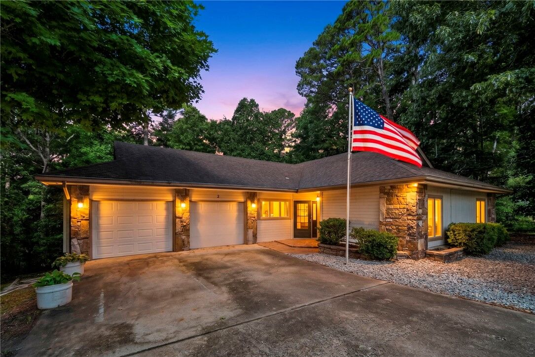 Property Photo:  2 Raleigh Hills Lane  AR 72715 