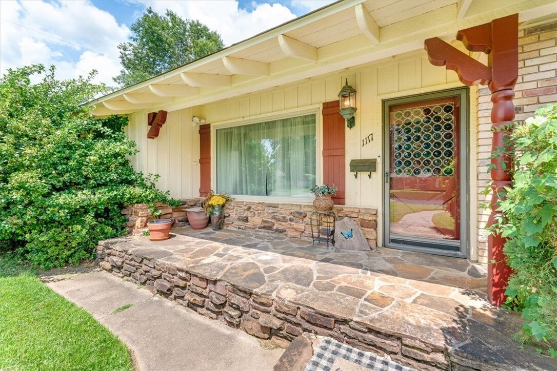 Property Photo:  1117 Ranch Drive  AR 72762 