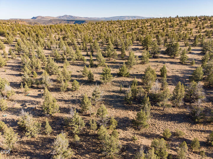 Property Photo:  SE Zuni Road  OR 97754 