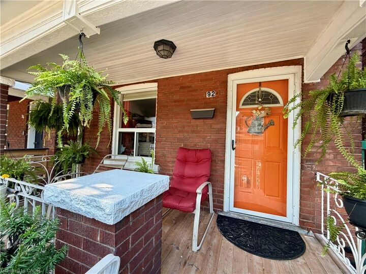 Property Photo:  92 Case Street  ON L8L 3G9 
