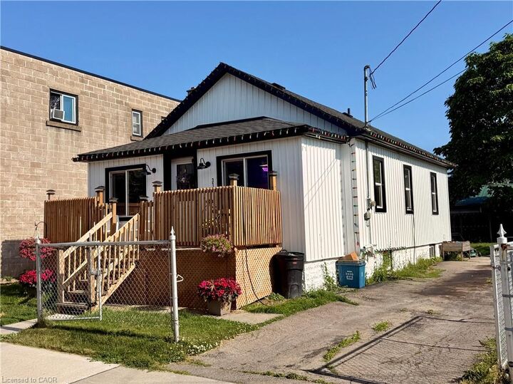 314 Broadway Avenue A — photo 1