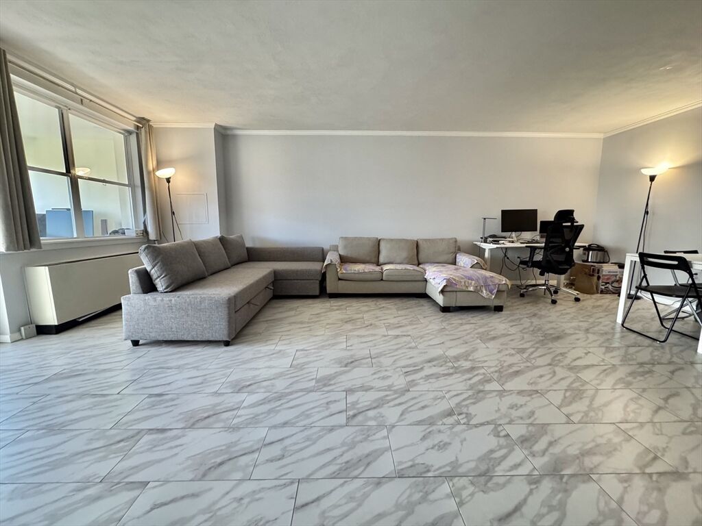 Property Photo:  8 Whittier Pl 12F  MA 02114 