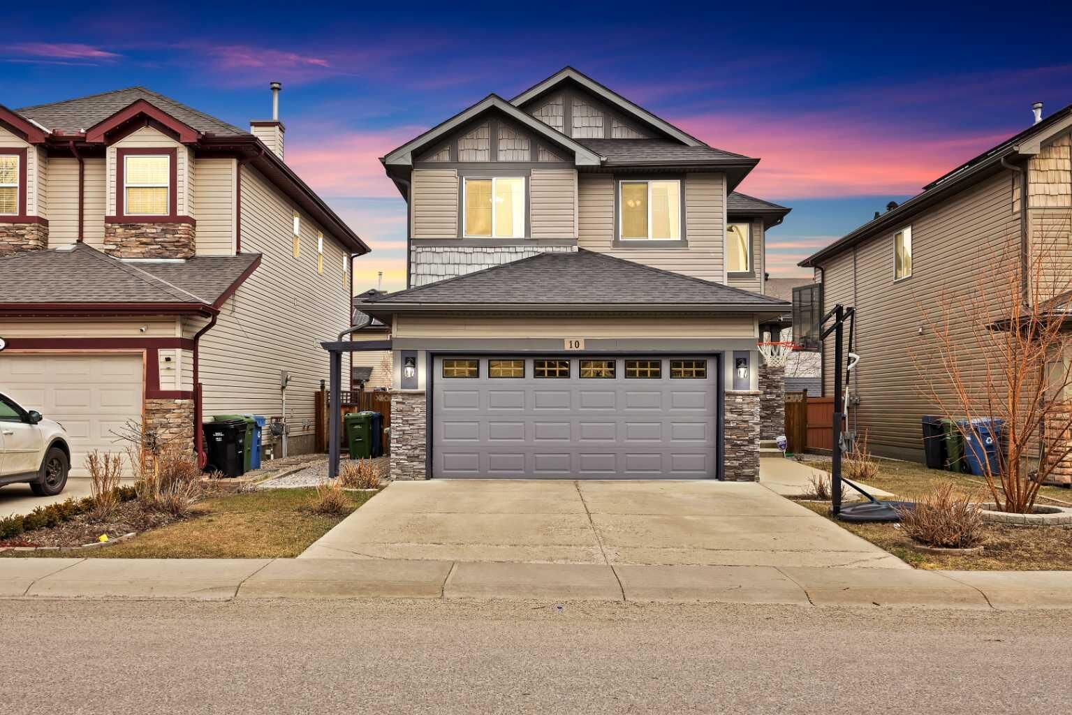 Property Photo: 10 Bridlerange Circle SW AB T2Y 5H4