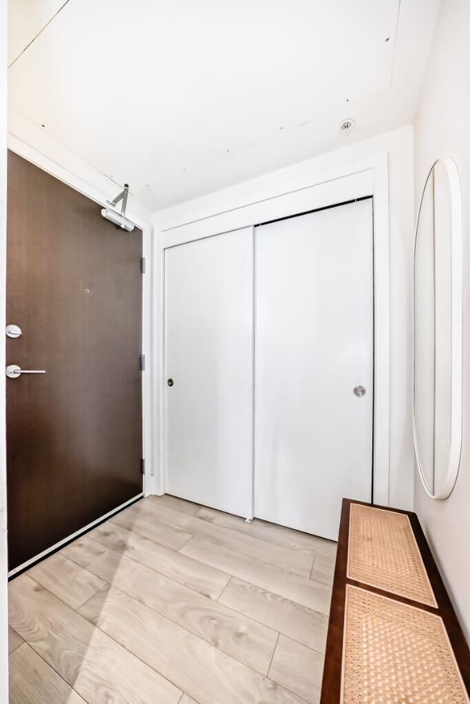 Property Photo: 901 10 Avenue SW 2804 AB T2R 0B5