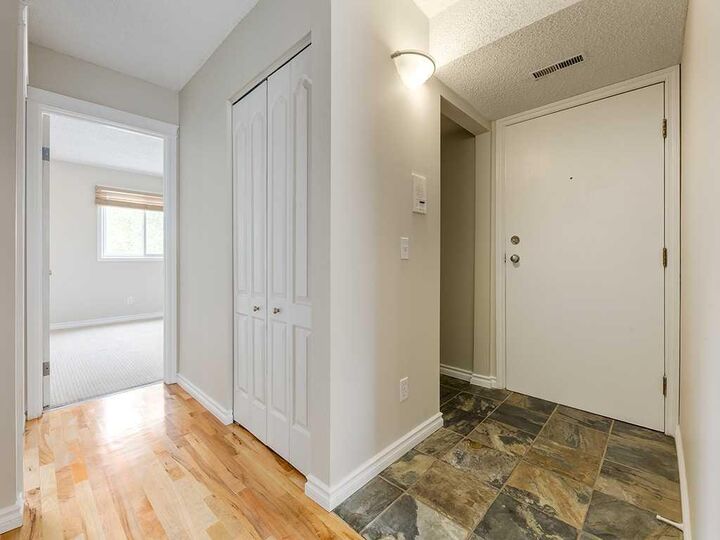 Property Photo: 1540 29 Street NW 113 AB T2R 0B3