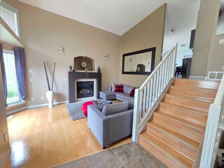 Property Photo:  6409 98 A Street  AB T8W 2M9 