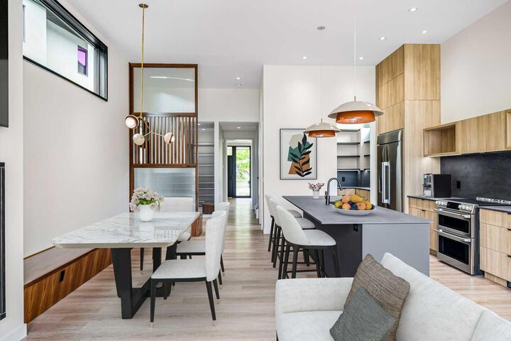 3D Willow Crescent SW — photo 1