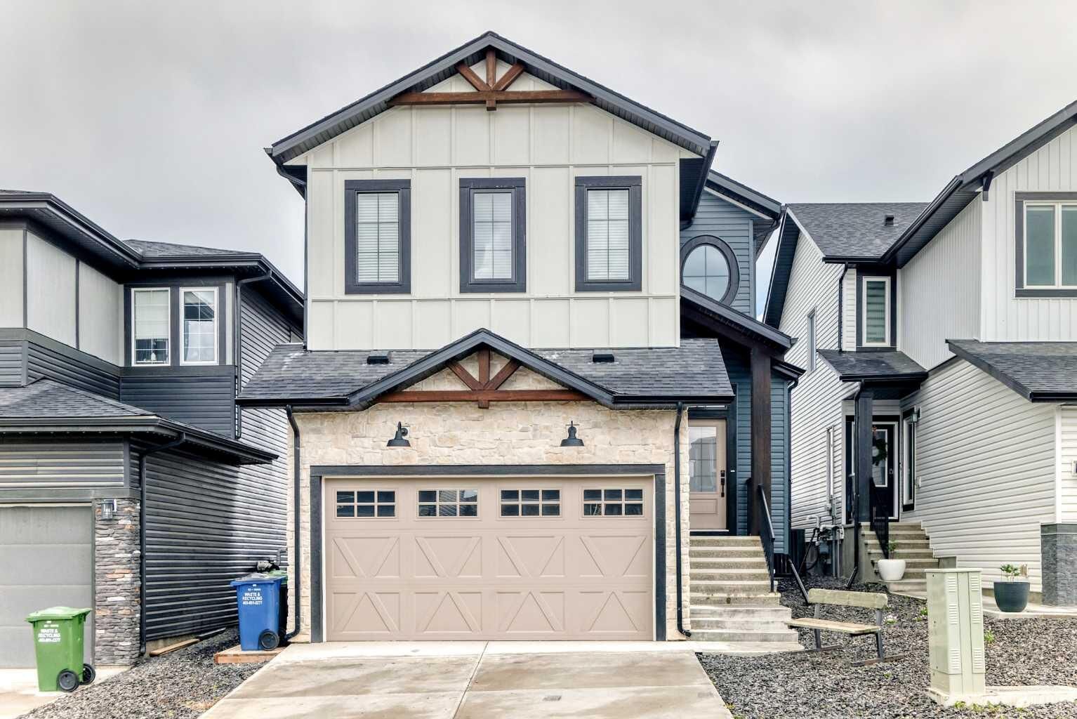 Property Photo:  12 Willow Street  AB T4C 2V3 