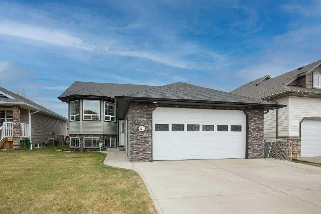 Property Photo:  124 Vincent Close  AB T4R 0H8 