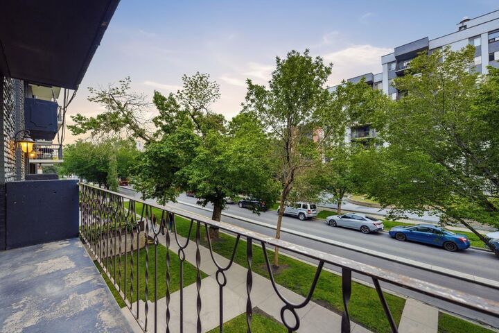 Property Photo: 620 15 Avenue SW 302 AB T2R 0R5