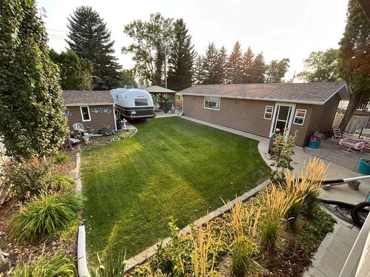 Property Photo:  53 Carswell Road SE  AB T1B 1L9 