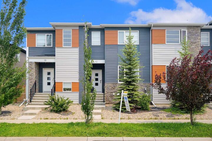 42 Midtown Boulevard SW — photo 1