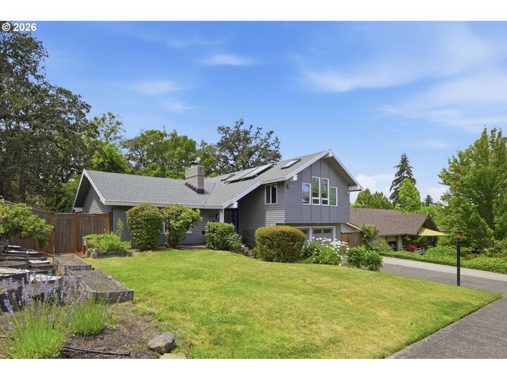 Property Photo:  2740 Almaden St  OR 97405 