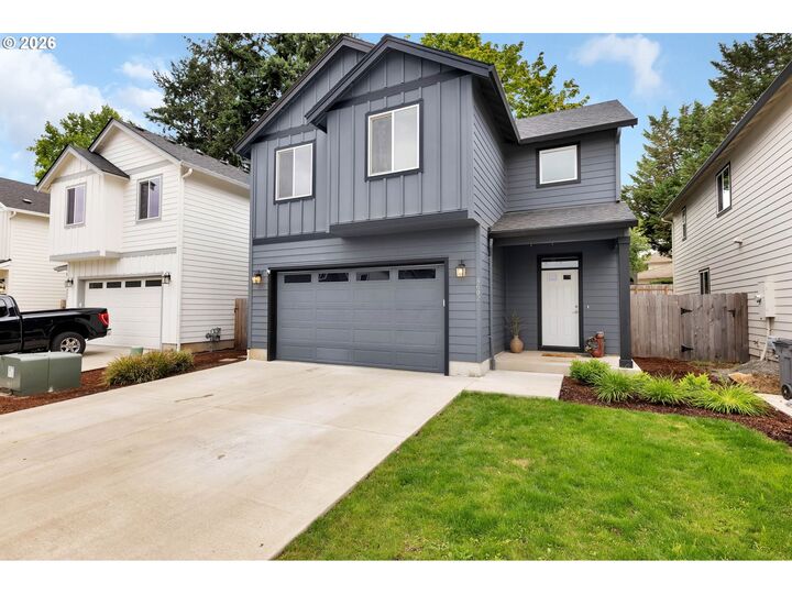 Property Photo:  8602 NE 70th Cir  WA 98662 