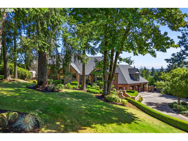 Property Photo: 3131 Coeur D Alene Dr OR 97068