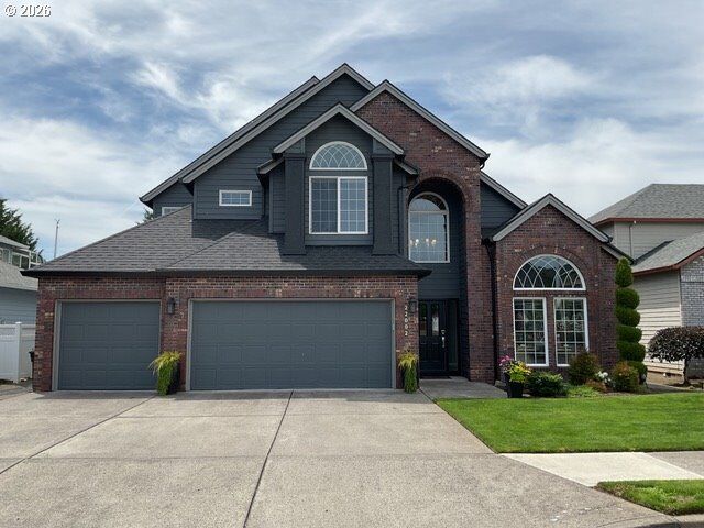 Property Photo:  22002 NE Lachenview Ln  OR 97024 